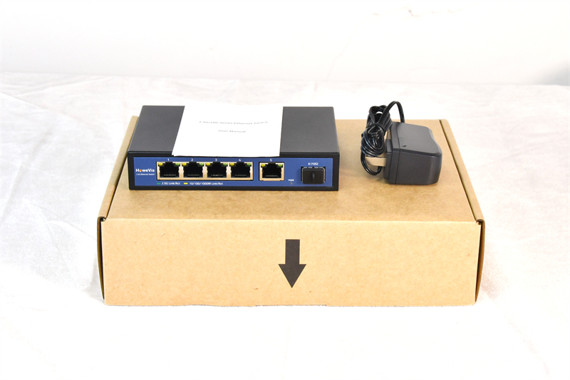 10/100/1000M/2.5GギガビットRJ45 10G - Switch 5 Port 2.5G Unmanaged のレビューと価格