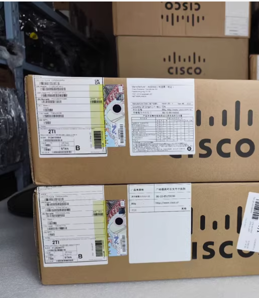 Catalyst 1000 C1000-24T-4X-L：4 - Managed Switch 24 Port Gigabit のレビューと価格